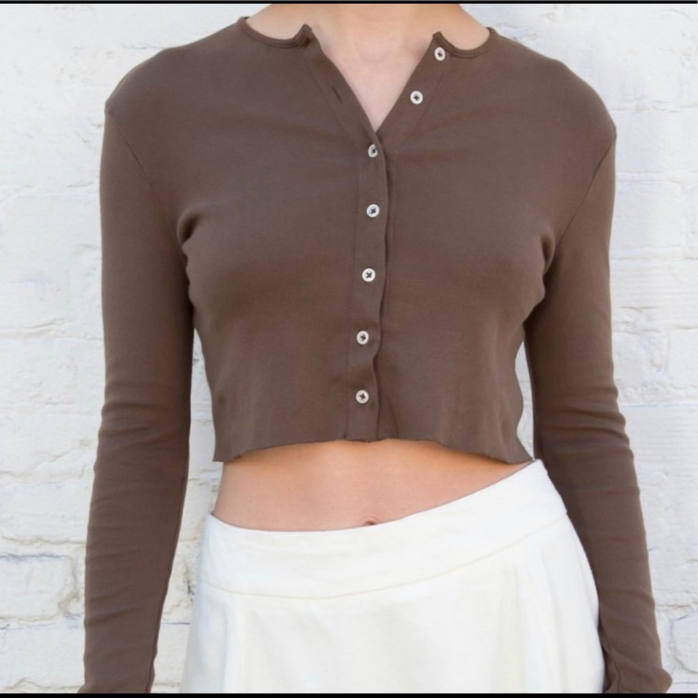 adorable brown bottom up veronica brandy top!